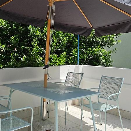 Apartments Laguna Gisela Изола Екстериор снимка
